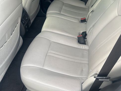 Used 2014 Cadillac SRX Performance AWD/4WD image 8