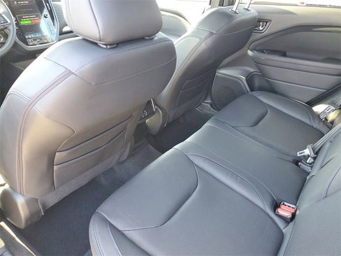 Used 2025 Subaru Forester Limited w/ Popular Package #1 image 11