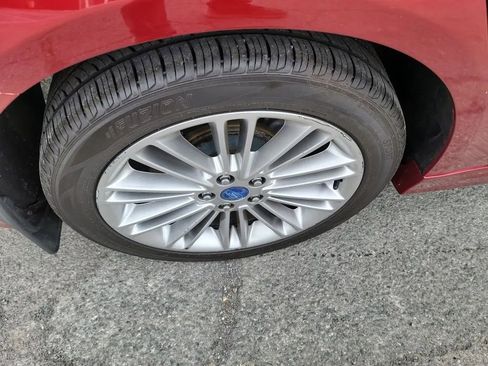 Used 2013 Ford Fusion SE FWD image 30