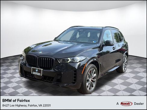 Used 2024 BMW X5 xDrive40i w/ M Sport Package AWD/4WD image 1