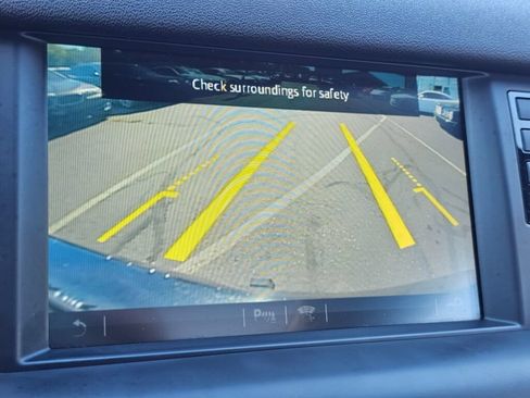 Used 2016 Land Rover Discovery Sport HSE Luxury AWD/4WD image 24