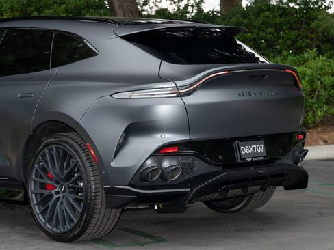Used 2025 Aston Martin DBX 707 image 10