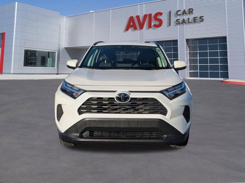 Used 2025 Toyota RAV4 XLE image 10