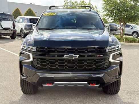 Used 2023 Chevrolet Suburban Z71 w/ Luxury Package AWD/4WD image 8