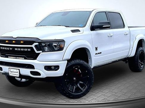 Used 2022 RAM 1500 Big Horn AWD/4WD image 1