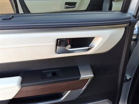 Used 2023 Toyota Sequoia Capstone image 7