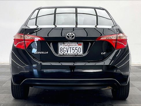 Used 2019 Toyota Corolla LE image 3