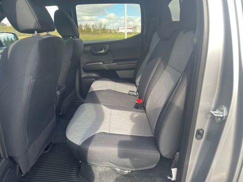 Used 2021 Toyota Tacoma TRD Off-Road image 27