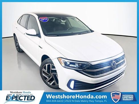 Used 2023 Volkswagen Jetta SEL FWD image 1