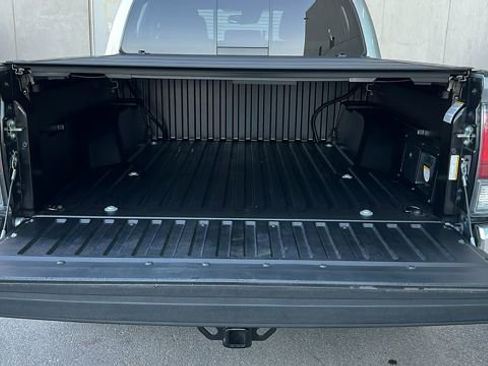 Used 2020 Toyota Tacoma TRD Off-Road image 15