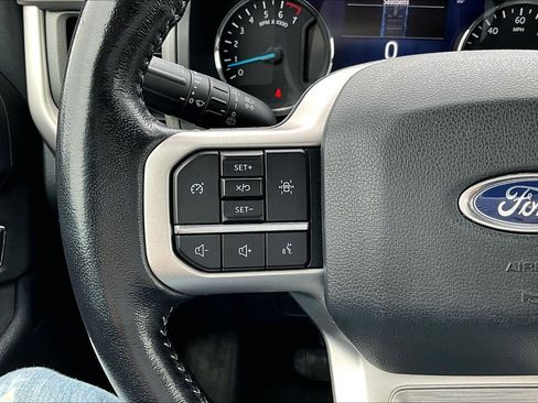 Used 2022 Ford Expedition XLT AWD/4WD image 11