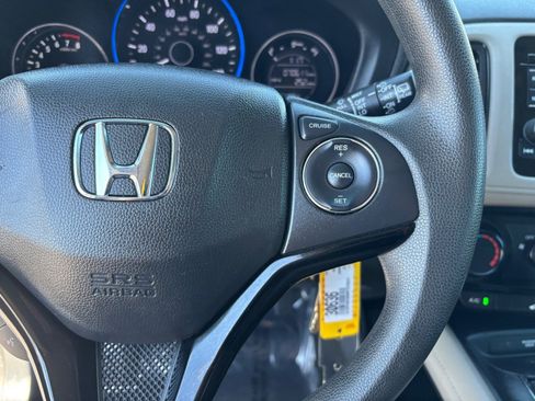 Used 2022 Honda HR-V LX image 23