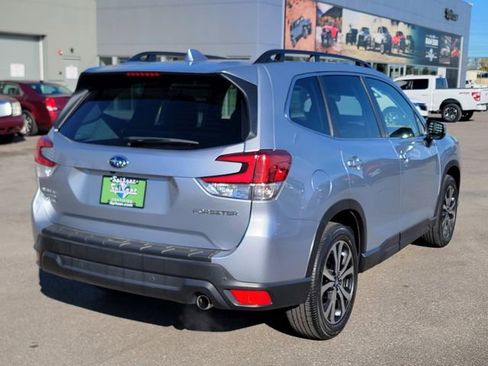 Used 2023 Subaru Forester Limited image 6