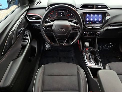 Used 2023 Chevrolet TrailBlazer RS w/ Convenience Package image 11