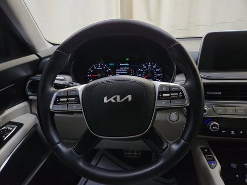 Certified 2022 Kia Telluride SX w/ SX Prestige Package image 11