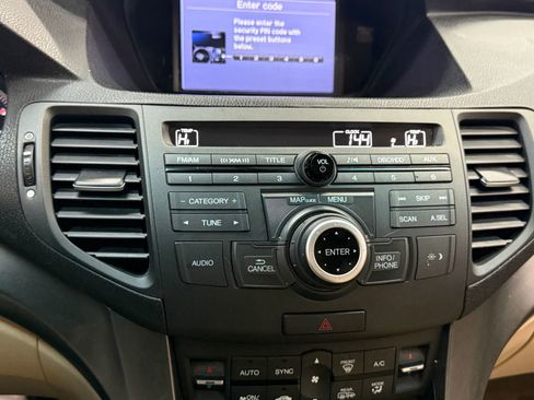 Used 2013 Acura TSX Sedan image 32