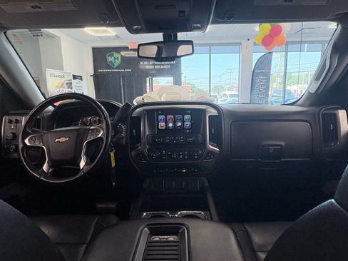 Used 2017 Chevrolet Silverado 1500 LTZ Z71 w/ LTZ Plus Package AWD/4WD image 15