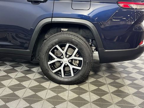 Used 2023 Jeep Grand Cherokee L Limited image 12