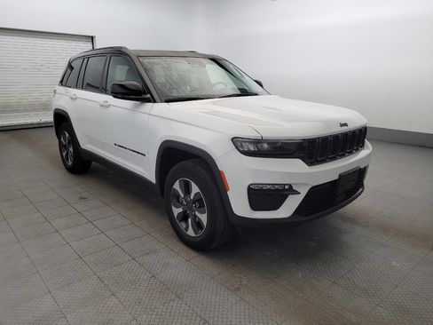 Used 2022 Jeep Grand Cherokee Limited 4xe image 13