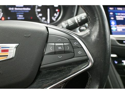 Used 2022 Cadillac XT5 Premium Luxury image 41