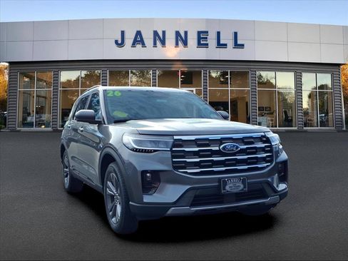 Used 2026 Ford Explorer Active w/ Active Comfort Package AWD/4WD image 2