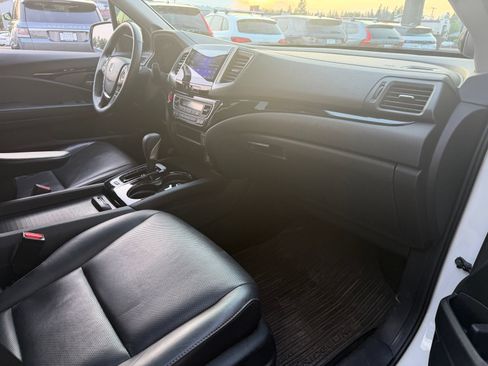 Used 2018 Honda Ridgeline RTL-E image 22