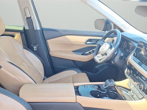 Used 2023 Nissan Rogue Platinum w/ Platinum Premium Package image 20