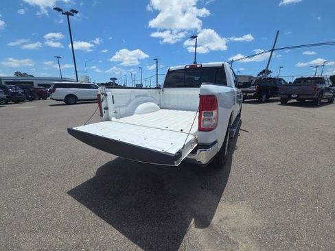 Used 2024 RAM 1500 Lone Star RWD image 9