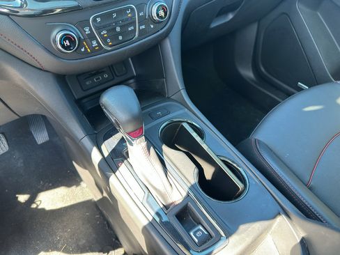 Used 2023 Chevrolet Equinox RS w/ RS Leather Package image 19