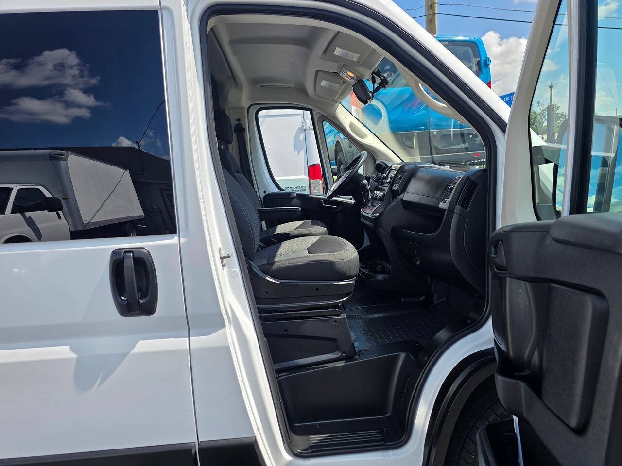 Used 2021 RAM ProMaster 1500 FWD image 17