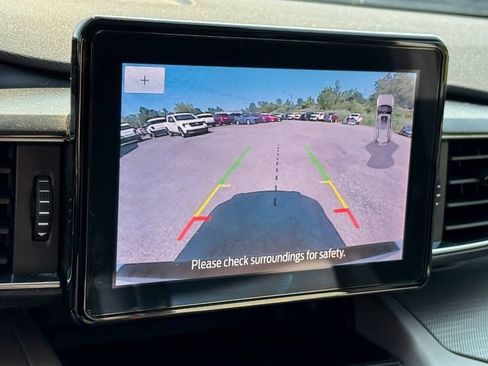 Used 2023 Ford Explorer XLT w/ Equipment Group 202A AWD/4WD image 31