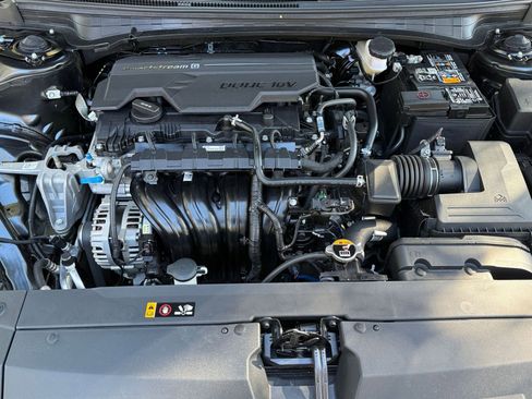 Used 2025 Kia K4 LXS image 25