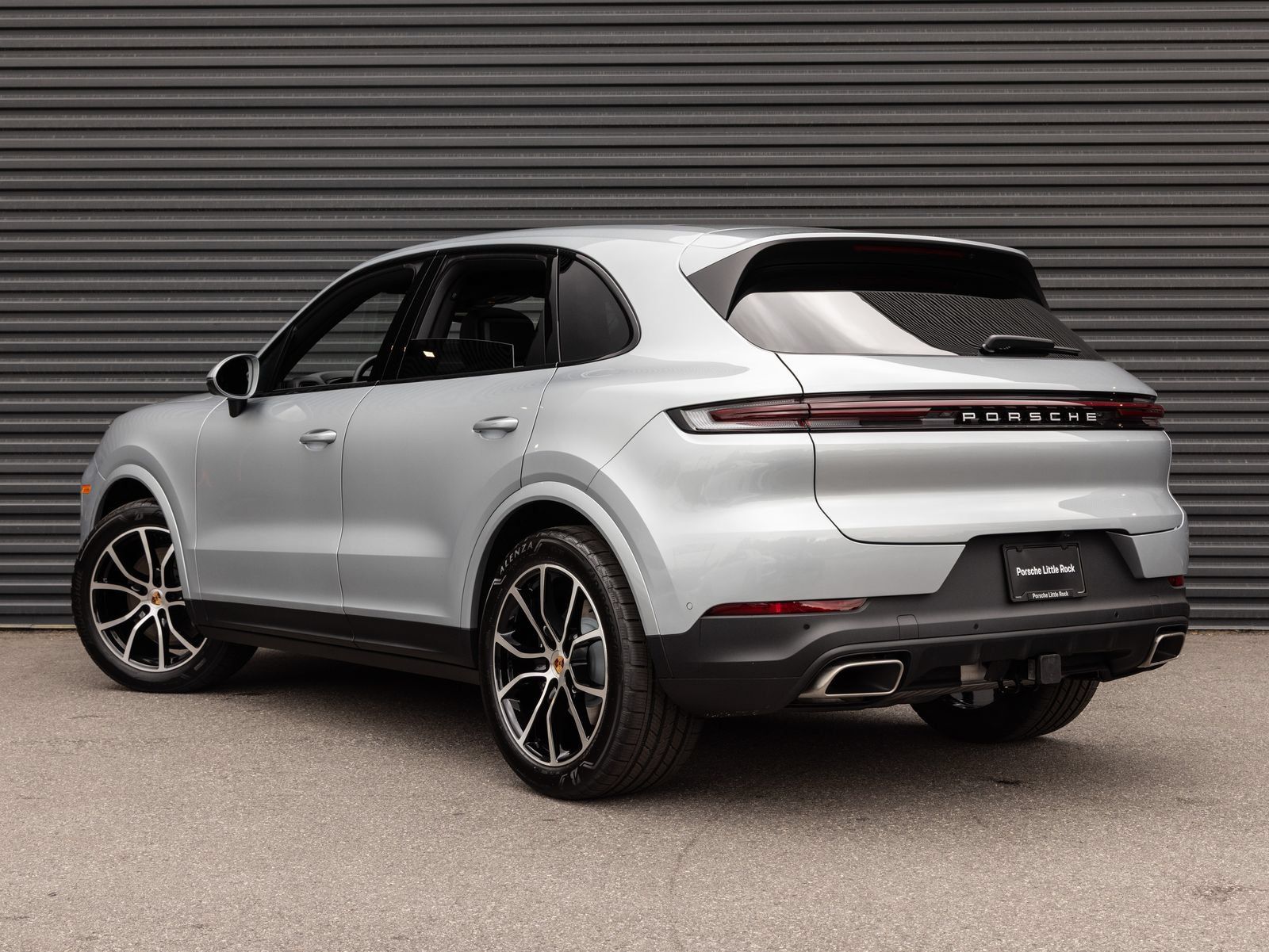 Certified 2026 Porsche Cayenne AWD/4WD image 3