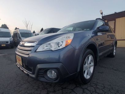 Used 2014 Subaru Outback 2.5i Premium w/ Moonroof Package & Eyesight