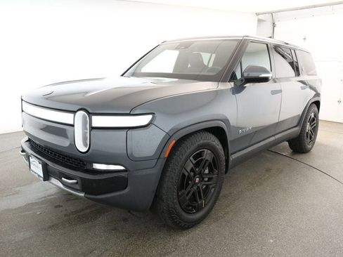 Used 2023 Rivian R1S Adventure image 1