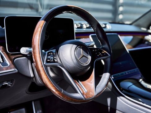 Used 2021 Mercedes-Benz Maybach S 580 4MATIC image 39