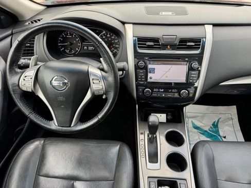 Used 2014 Nissan Altima 3.5 SL w/ Technology Package FWD image 17