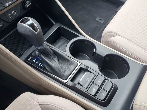 Used 2020 Hyundai Tucson Value w/ Cargo Package image 33