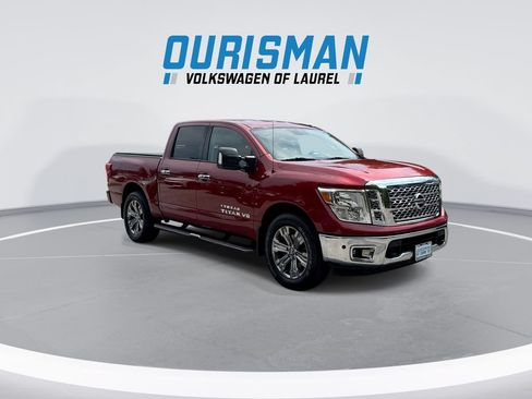 Used 2019 Nissan Titan SV w/ SV Convenience Package AWD/4WD image 2