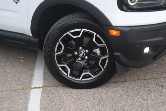 Used 2025 Ford Bronco Sport Outer Banks w/ Outer Banks Tech Package+ AWD/4WD image 29