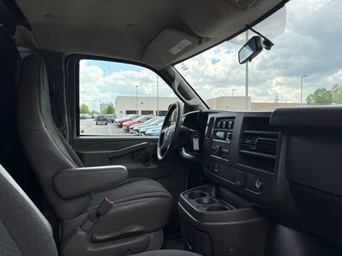 Used 2024 GMC Savana 2500 w/ Driver Convenience Package RWD image 23