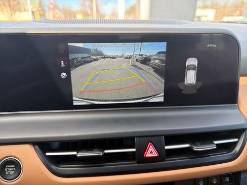 Certified 2025 Kia Seltos EX w/ EX Sunroof Package image 21