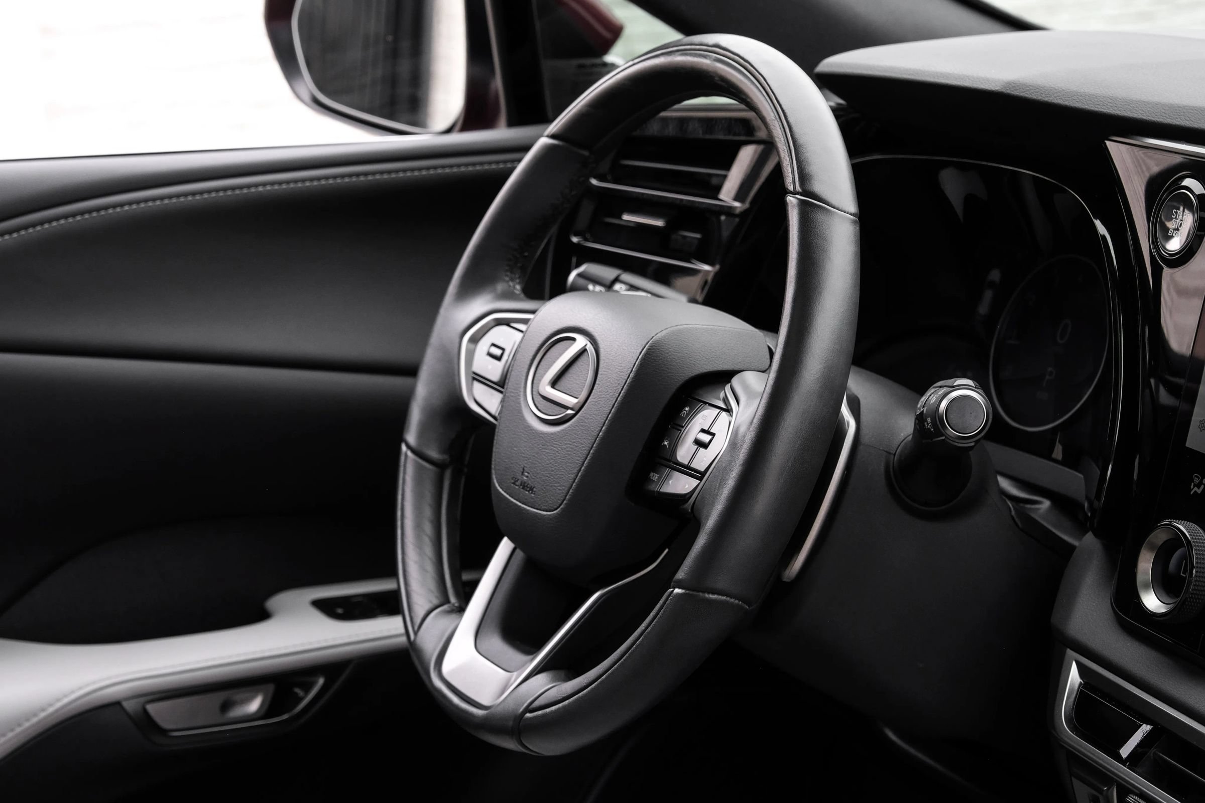 Used 2023 Lexus RX 350 Premium w/ Accessory Package FWD image 16