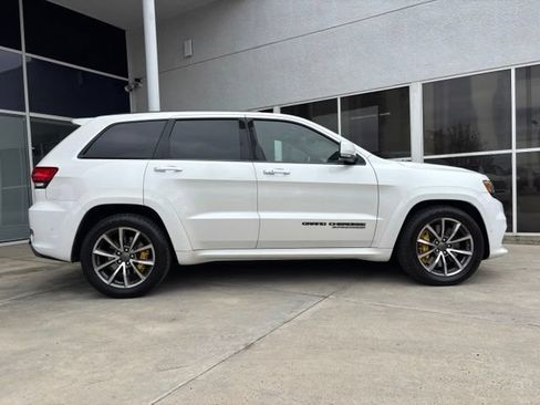 Used 2018 Jeep Grand Cherokee Trackhawk AWD/4WD image 2