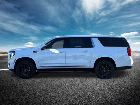New 2026 GMC Yukon XL Elevation image 30