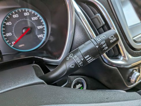 Used 2018 Chevrolet Equinox LT AWD/4WD image 51