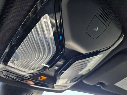 Used 2023 BMW X5 xDrive45e image 34