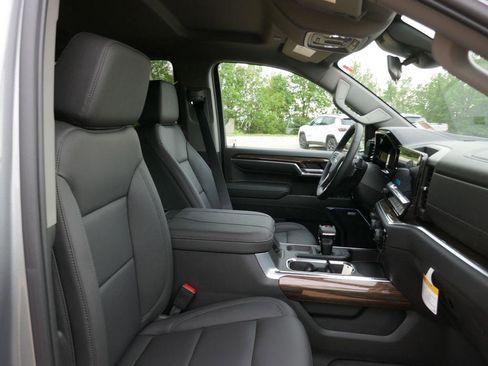 New 2026 Chevrolet Silverado 1500 LT Trail Boss w/ Convenience Package II AWD/4WD image 10