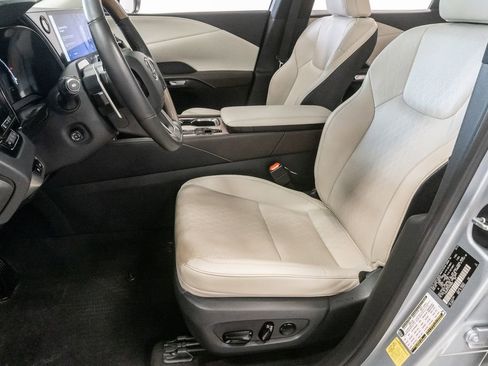 Used 2023 Lexus RX 350 Premium Plus w/ Accessory Package AWD/4WD image 11