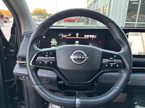 Used 2024 Nissan Ariya FWD image 16